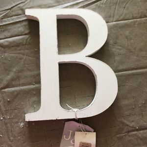 NWT letter B decorative accent